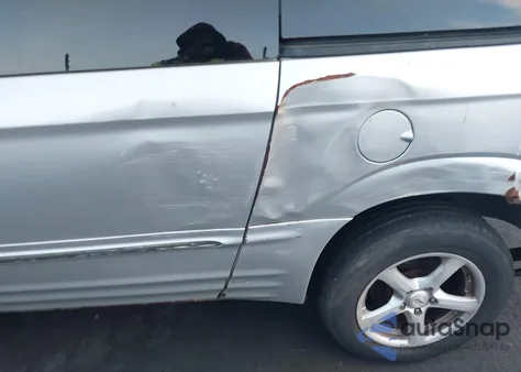 2003 Chrysler Town & Country Limited from USA, damaged, VIN 2C8GT64L73R129701